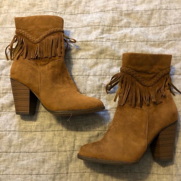 Shoes - Brown fringe heeled boots